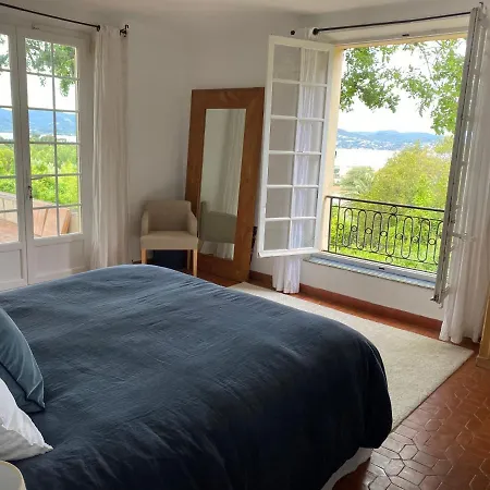 Вилла Villa La Chesnaie Saint Tropez